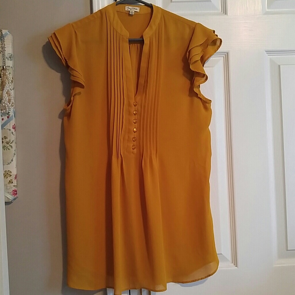 Sleeveless top